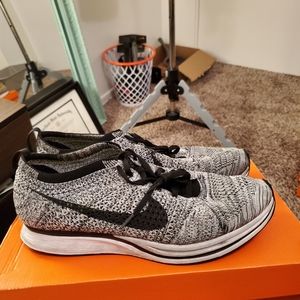 Nike Flyknit Racer - Heathered Oreo